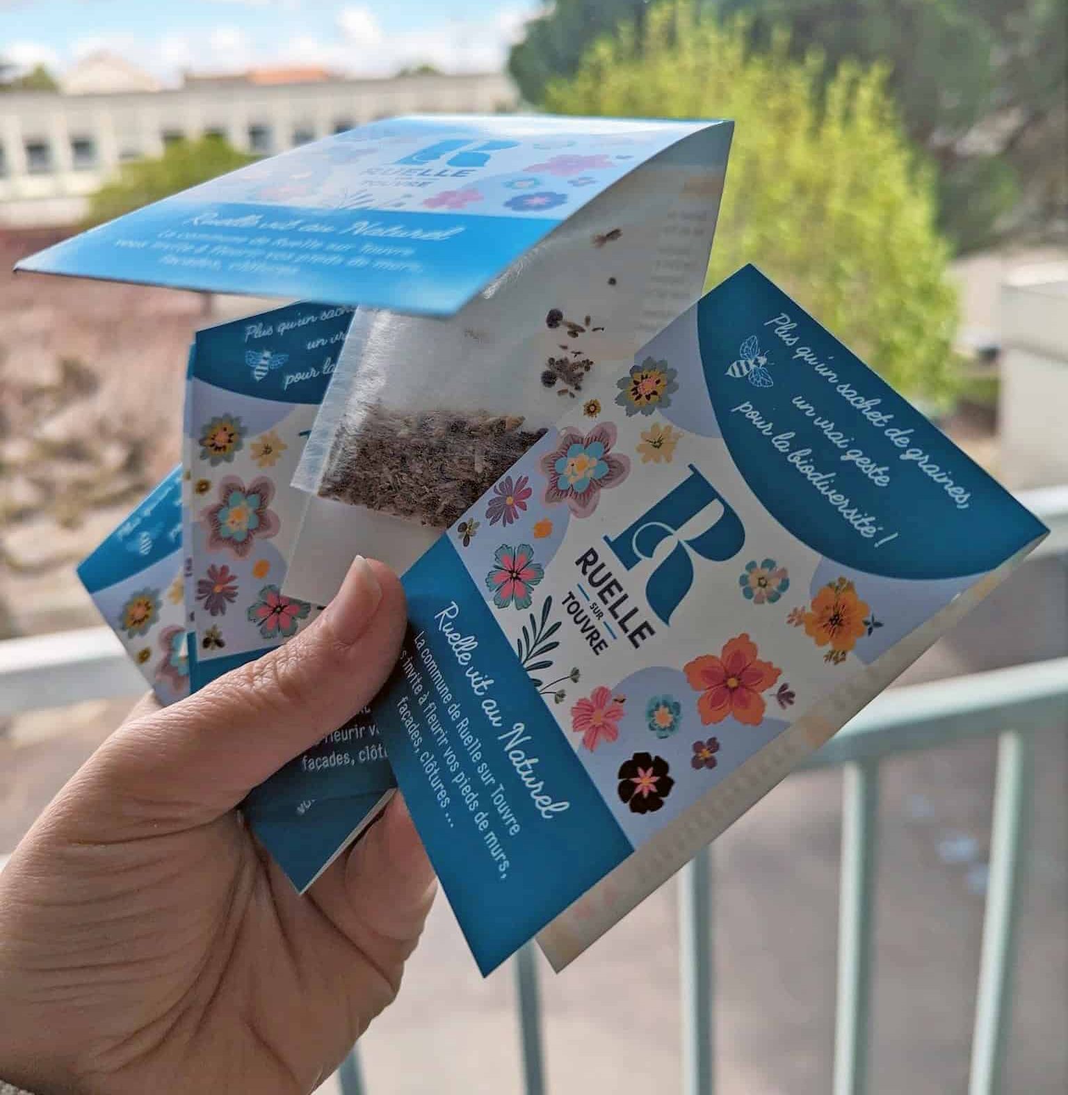 Sachets de graines illustrés pour une distribution locale, exemple de création graphique et d’identité visuelle engagée